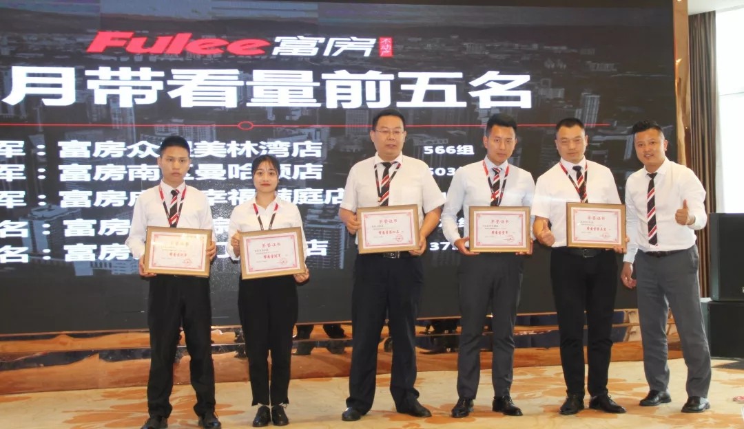 1561963423476189.jpg 640.webp (9).jpg